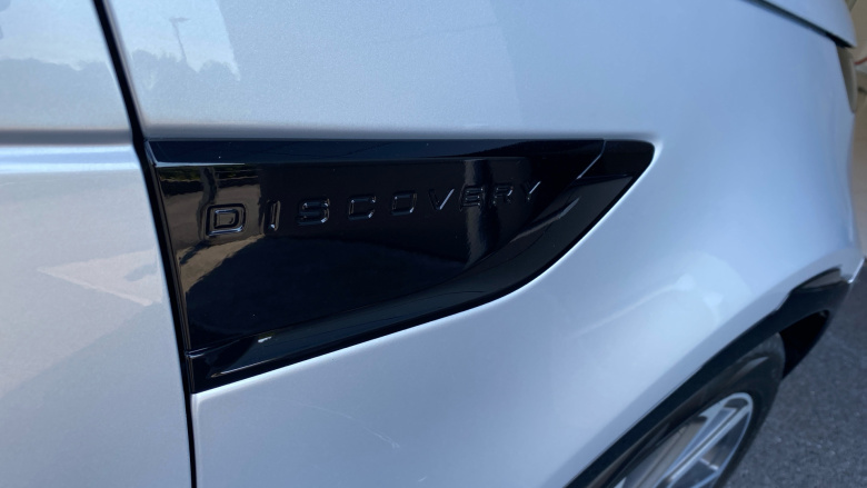 Land Rover Discovery 3.0 D300 R-Dynamic HSE 5dr Auto Diesel Station Wagon